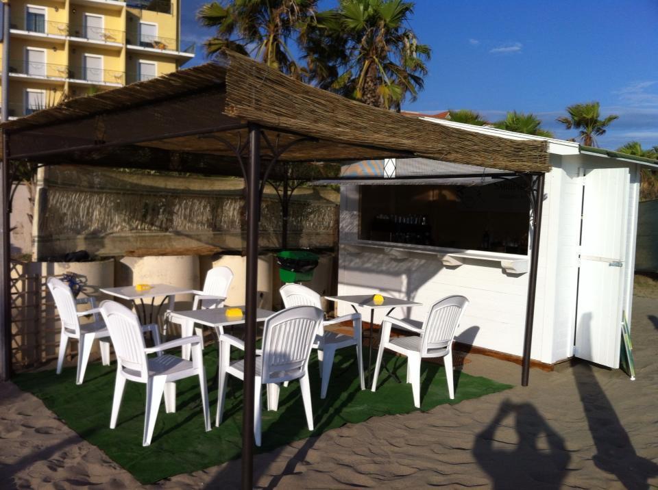 Hotel Club Sabbiadoro Battipaglia Bagian luar foto