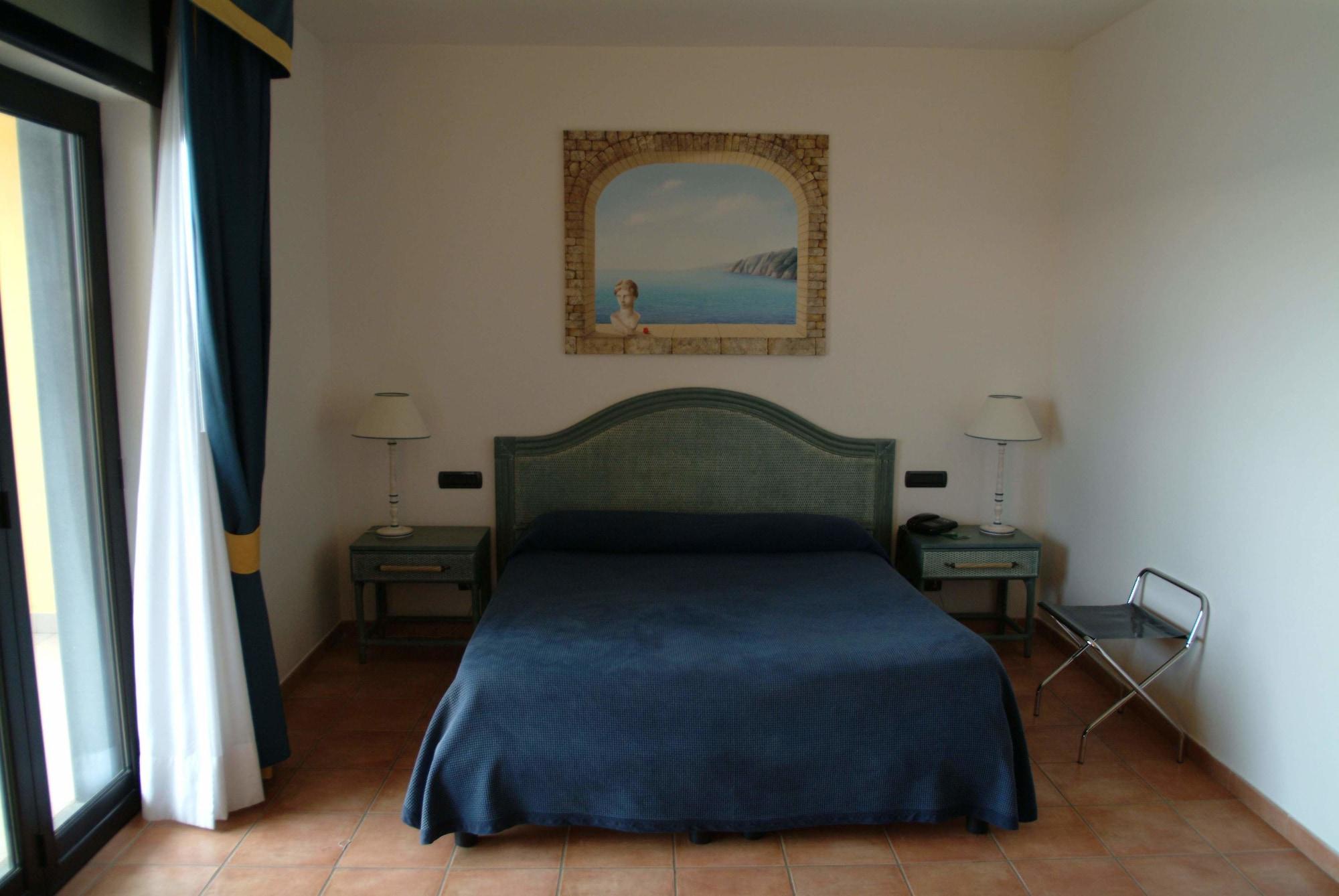 Hotel Club Sabbiadoro Battipaglia Bagian luar foto