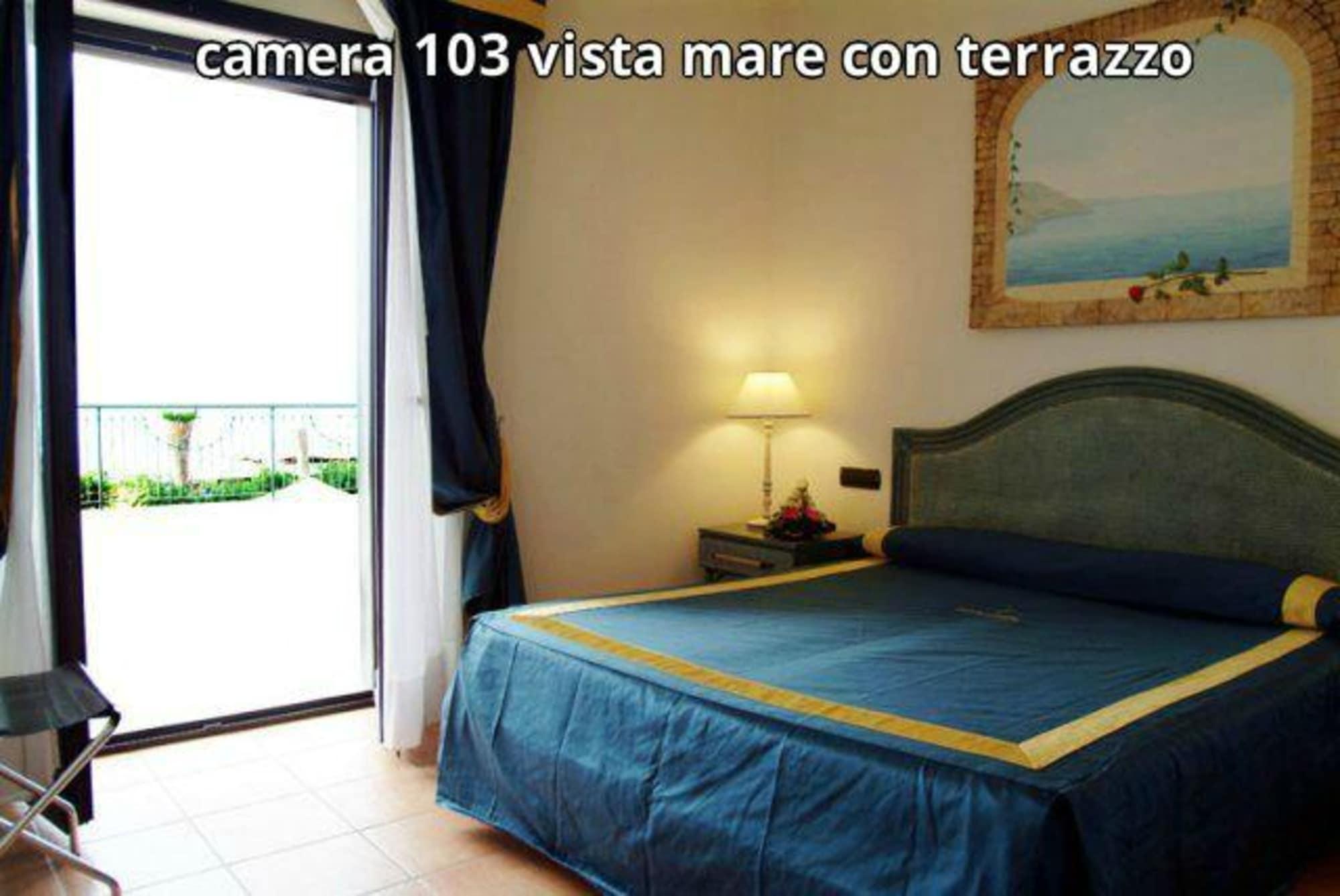 Hotel Club Sabbiadoro Battipaglia Bagian luar foto